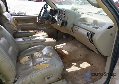 1996 Chevrolet Gmt-400 K1500 z USA, uszkodzony, nr VIN 2GCEK19R5T1250057